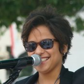 Vicci Martinez - List pictures