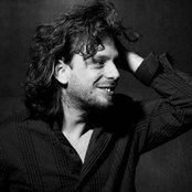 Oren Lavie - List pictures