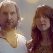 Peaking Lights - List pictures