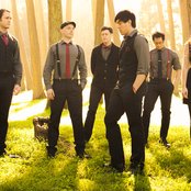 The Family Crest - List pictures