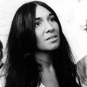 Buffy Sainte-marie - List pictures