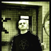 Alice In Darkland - List pictures