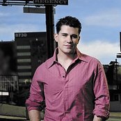Josh Gracin - List pictures