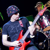 Joe Satriani - List pictures