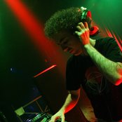 High Contrast - List pictures