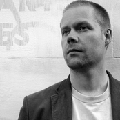 Max Richter - List pictures