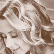 Lara Fabian - List pictures