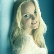 Kerry Ellis - List pictures