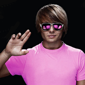 Sasha Dith - List pictures