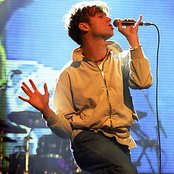 Damon Albarn - List pictures