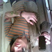 Dot Dot Curve - List pictures