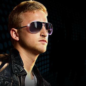 Joey Notez - List pictures