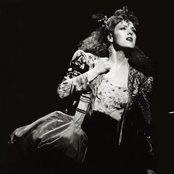 Bernadette Peters - List pictures