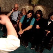 Shout Out Louds - List pictures