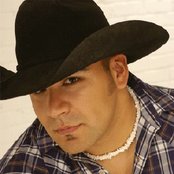 Shane Yellowbird - List pictures