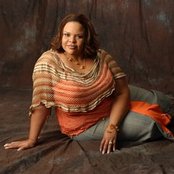 Tamela Mann - List pictures