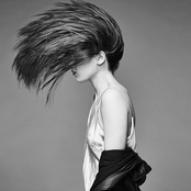 Hailee Steinfeld - List pictures