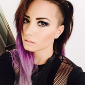 Demi Lovato - List pictures