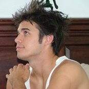 Kris Allen - List pictures