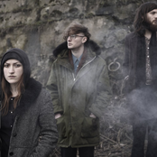 Esben And The Witch - List pictures