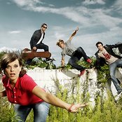 Die Happy - List pictures