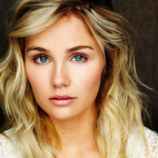 Clare Bowen - List pictures