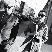 David Byrne & St. Vincent - List pictures
