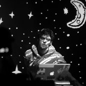 Ryan Hemsworth - List pictures