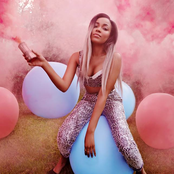 Dionne Broomfield - List pictures