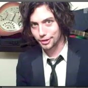 100 Monkeys - List pictures