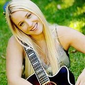 Catherine Britt - List pictures