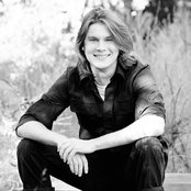 Sam Brown - List pictures