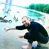 Chris Martin - List pictures