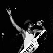 Dâm-funk - List pictures