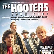 Hooters - List pictures