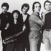 Quarter Flash - List pictures