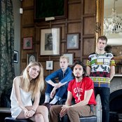 Wolf Alice - List pictures