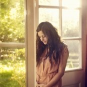 Rumer - List pictures