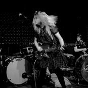 Skating Polly - List pictures