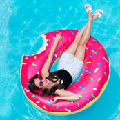 Megan Nicole - List pictures