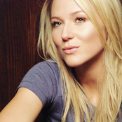 Jewel - List pictures