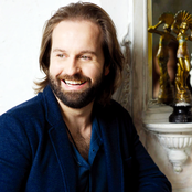 Alfie Boe - List pictures