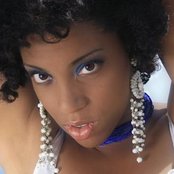 Lauren Evans - List pictures