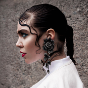 Beatrice Eli - List pictures