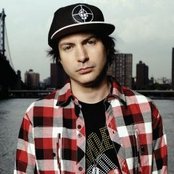 Kevin Rudolf - List pictures