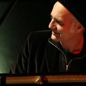 Ludovico Einaudi - List pictures