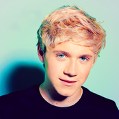 Niall Horan - List pictures