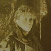 Savage - List pictures