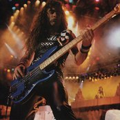 Steve Harris - List pictures