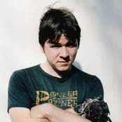 Darren Hanlon - List pictures